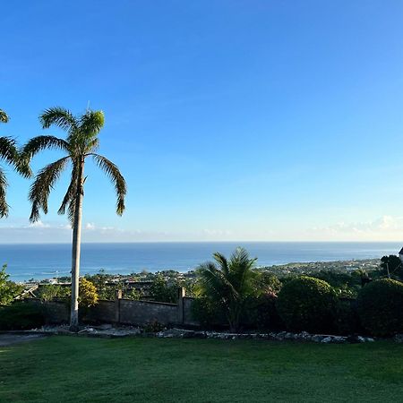 מונטגו ביי Sunshine Lodge: Your Home Away From Home מראה חיצוני תמונה