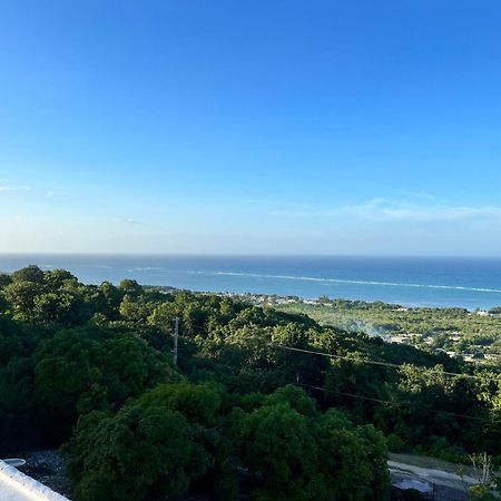 מונטגו ביי Sunshine Lodge: Your Home Away From Home מראה חיצוני תמונה