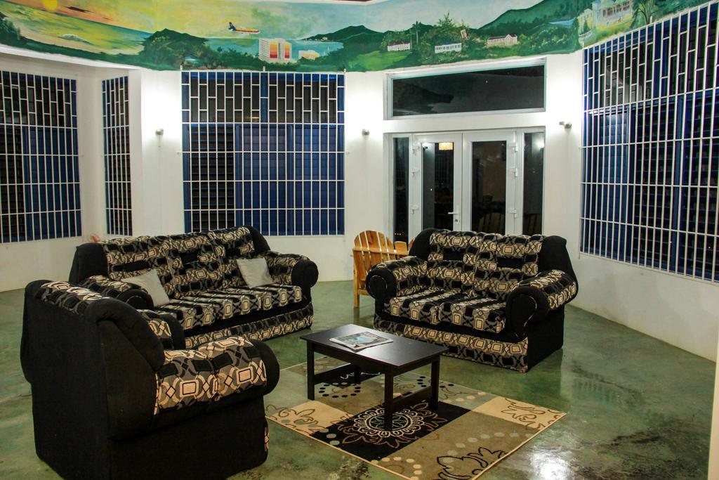 מונטגו ביי Sunshine Lodge: Your Home Away From Home מראה חיצוני תמונה