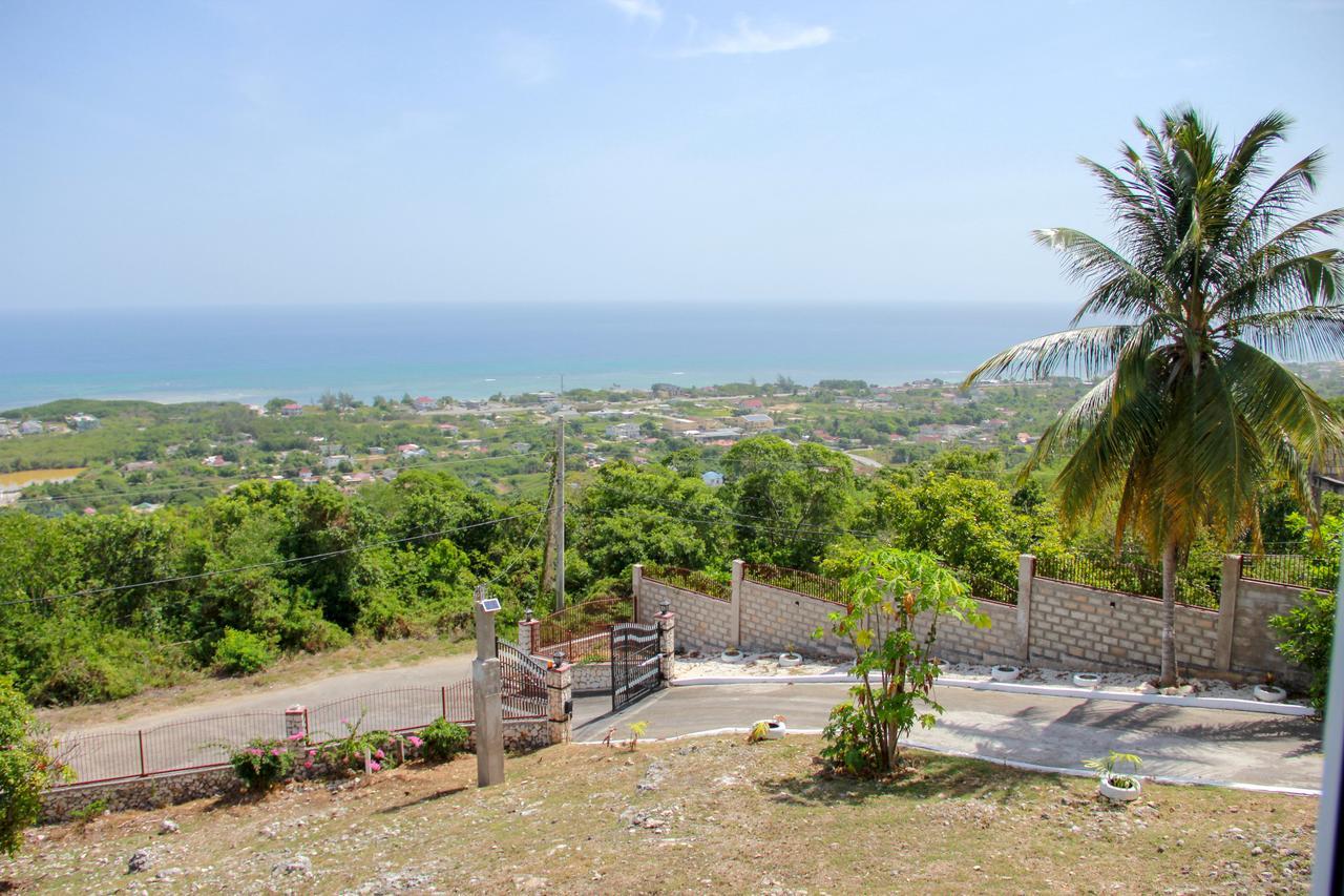 מונטגו ביי Sunshine Lodge: Your Home Away From Home מראה חיצוני תמונה