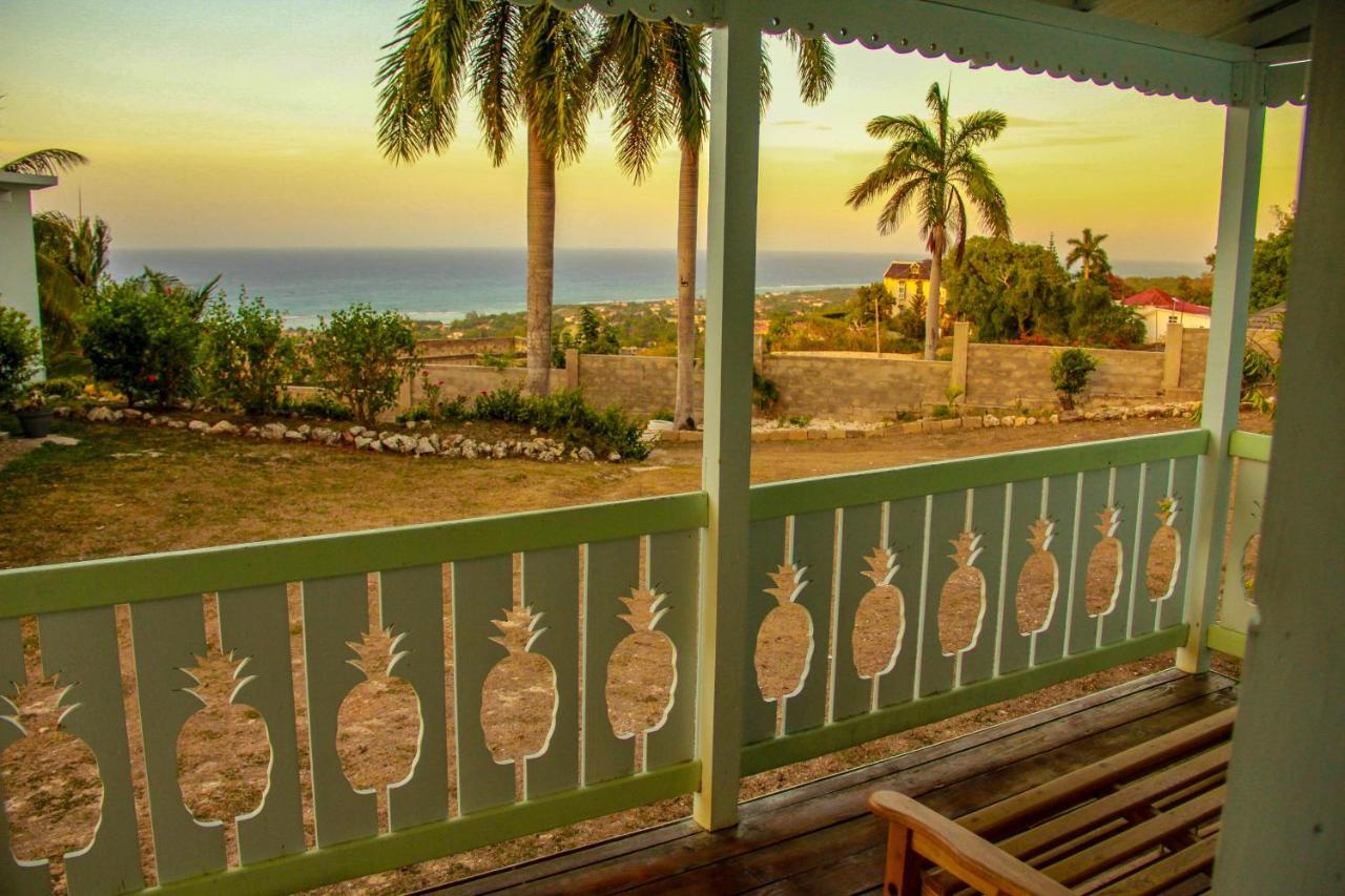 מונטגו ביי Sunshine Lodge: Your Home Away From Home מראה חיצוני תמונה