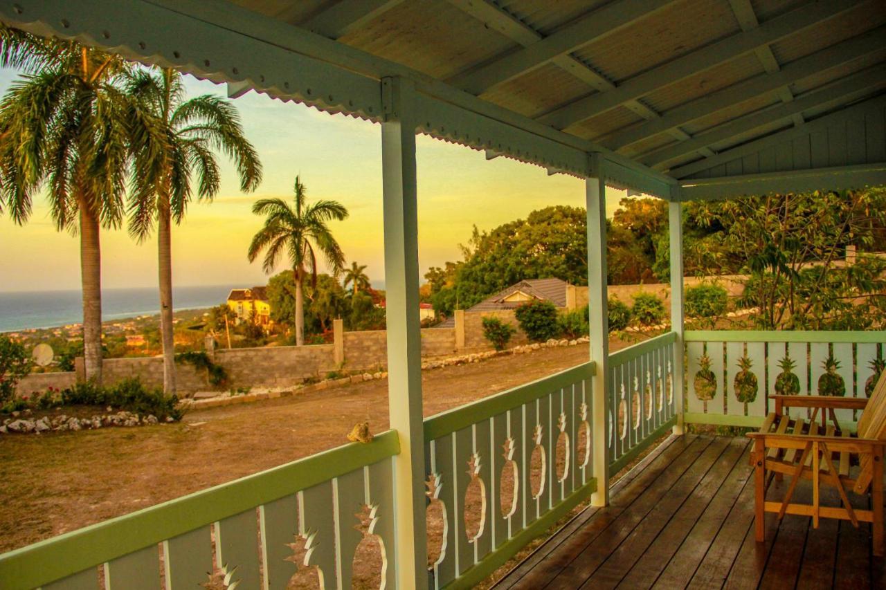 מונטגו ביי Sunshine Lodge: Your Home Away From Home מראה חיצוני תמונה