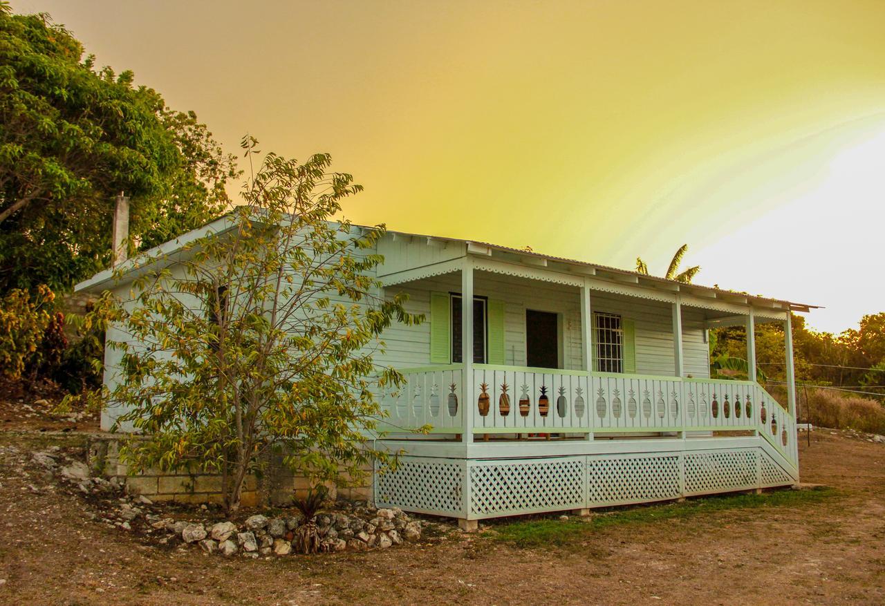 מונטגו ביי Sunshine Lodge: Your Home Away From Home מראה חיצוני תמונה