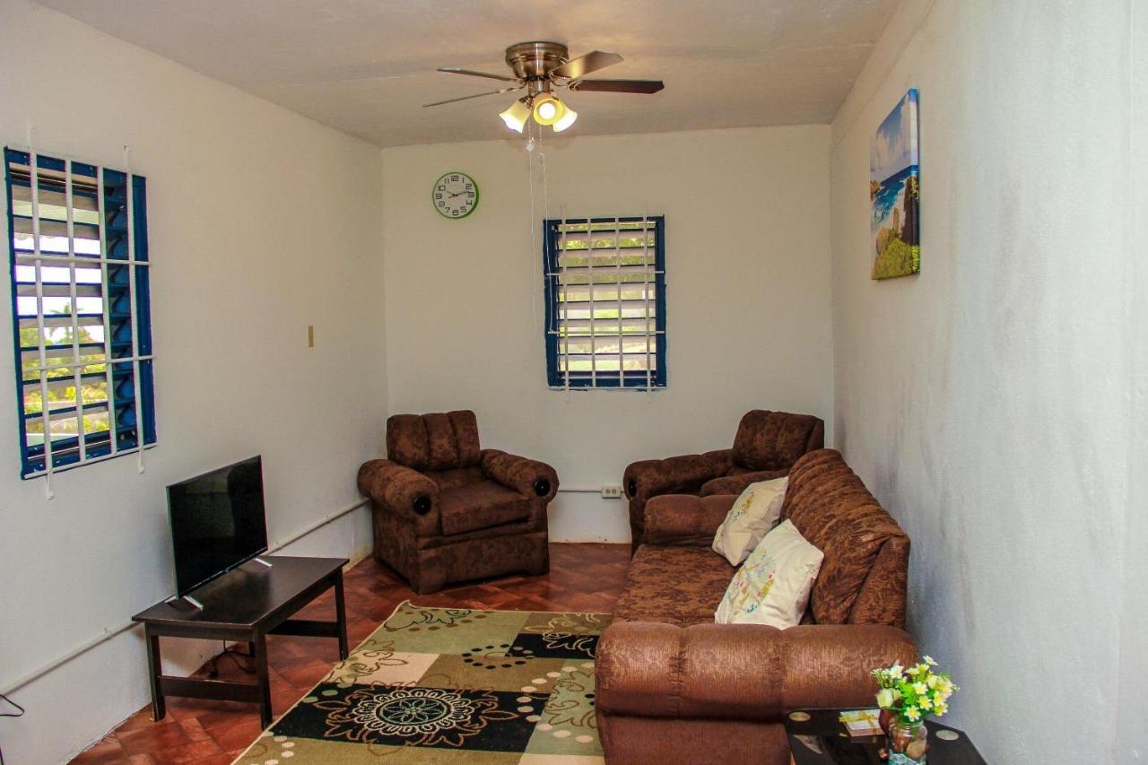 מונטגו ביי Sunshine Lodge: Your Home Away From Home מראה חיצוני תמונה