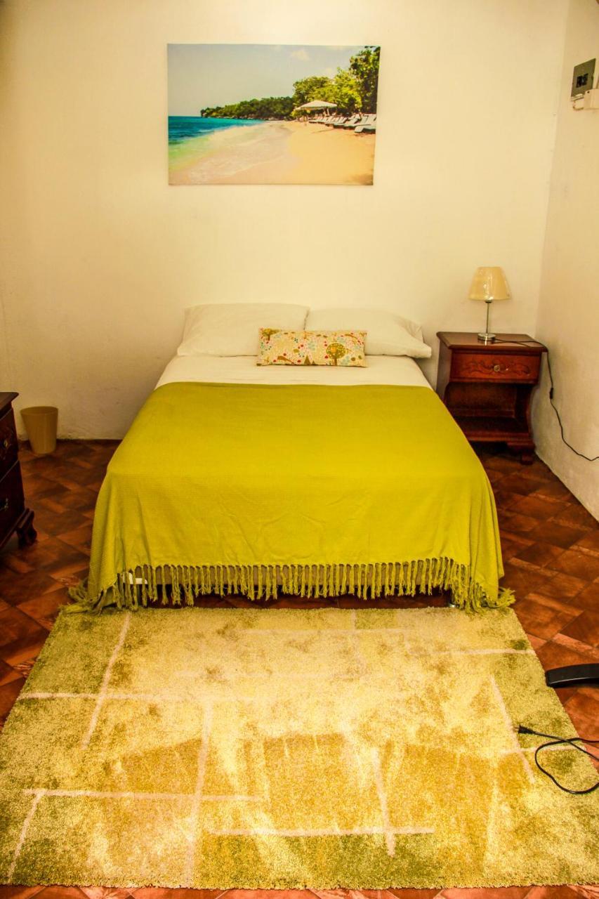 מונטגו ביי Sunshine Lodge: Your Home Away From Home מראה חיצוני תמונה