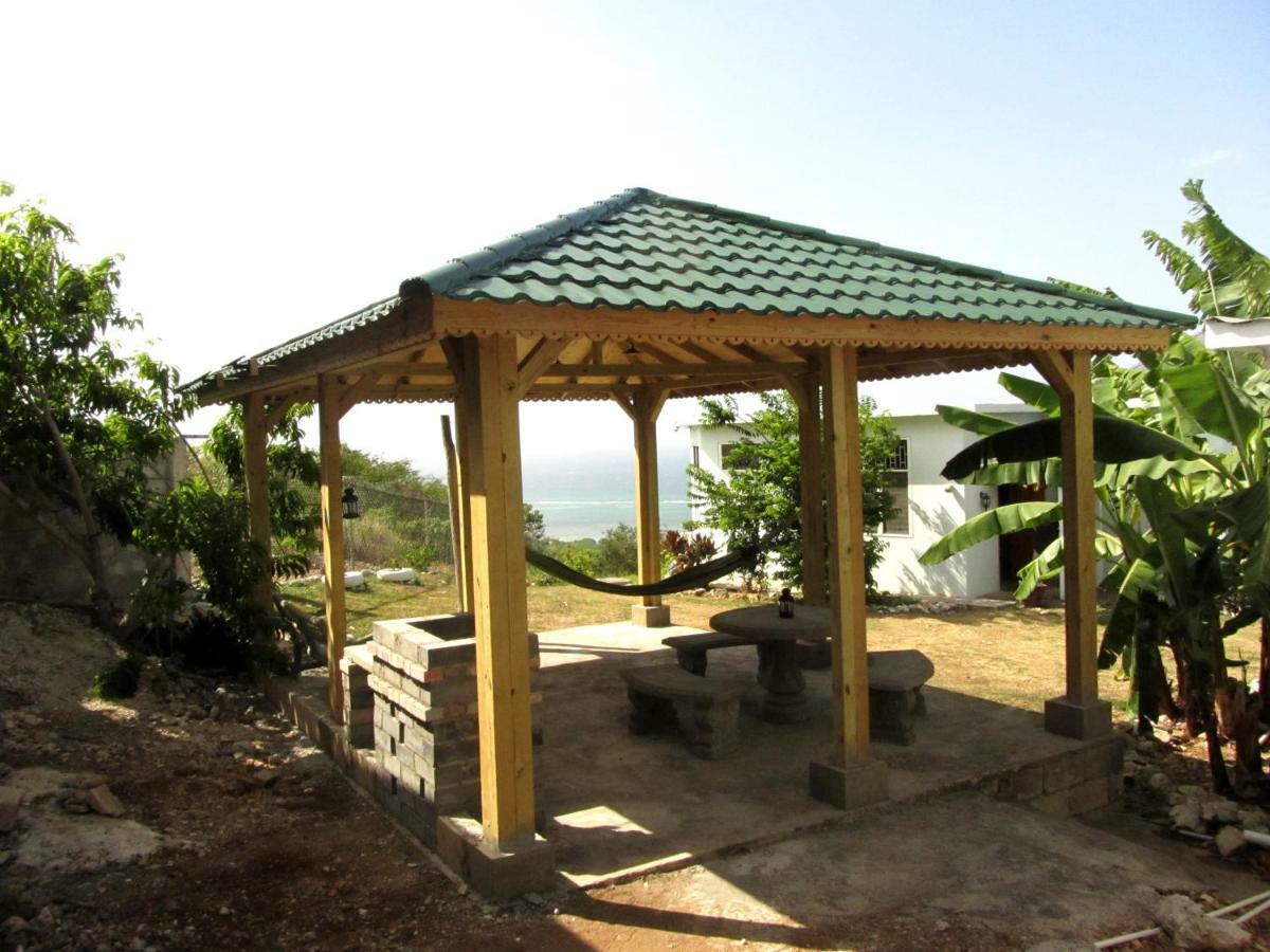 מונטגו ביי Sunshine Lodge: Your Home Away From Home מראה חיצוני תמונה